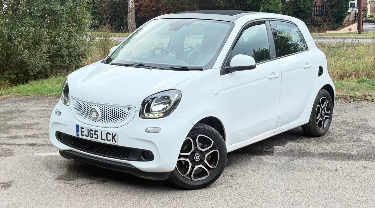 smart Forfour 2015 in Virginia Water