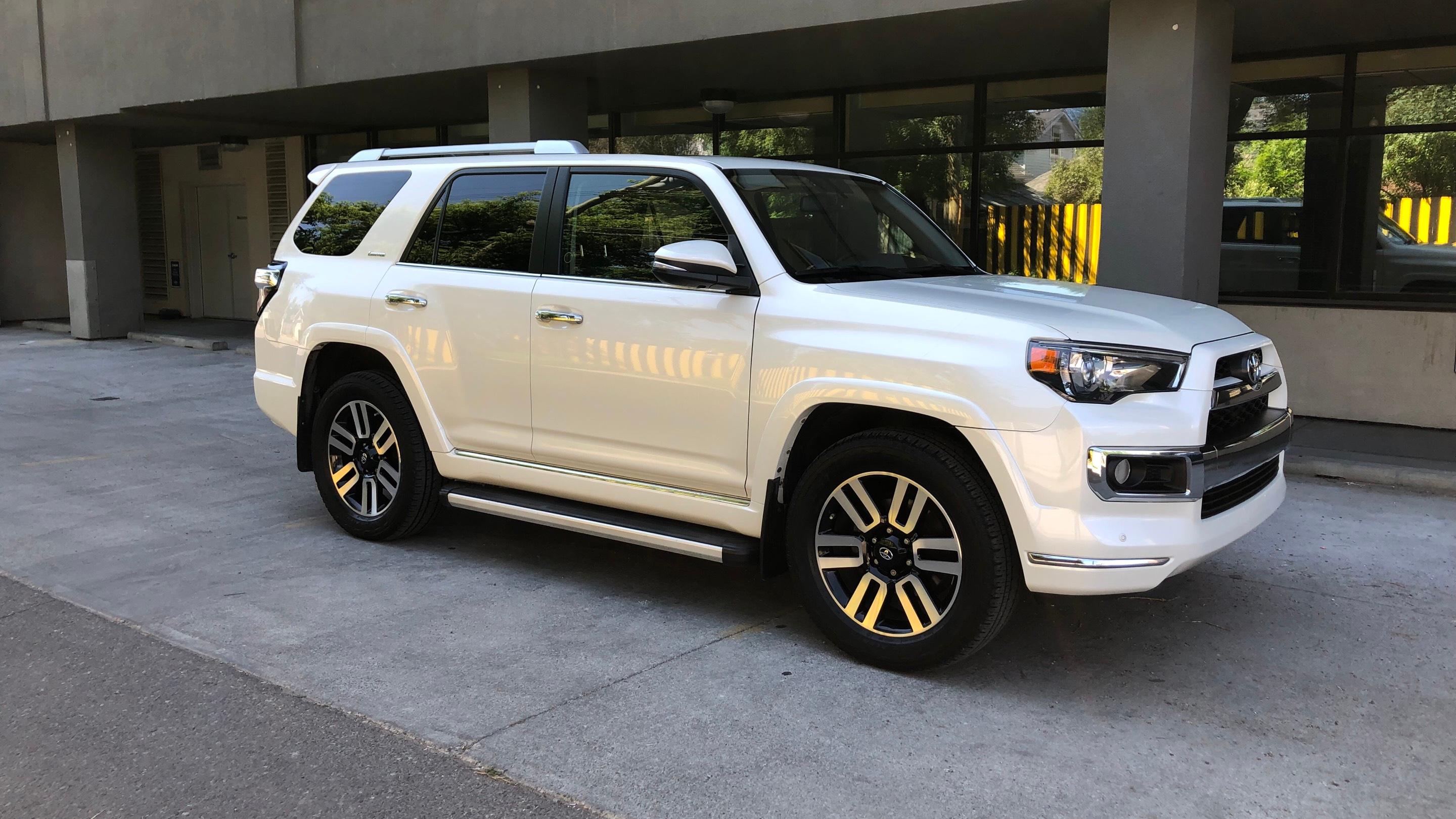 Toyota 4Runner 2016 à Calgary, AB