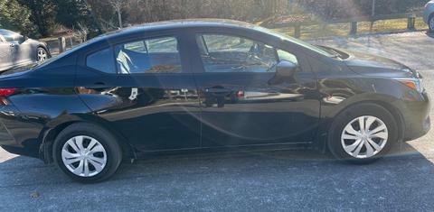 Nissan Versa 2024
