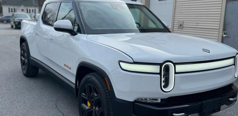 Rivian R1T 2023