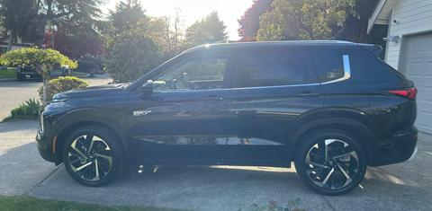 Mitsubishi Outlander Plug-In Hybrid 2025