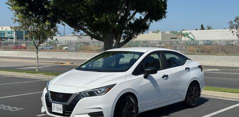 Nissan Versa 2020