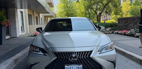Lexus ES 2023