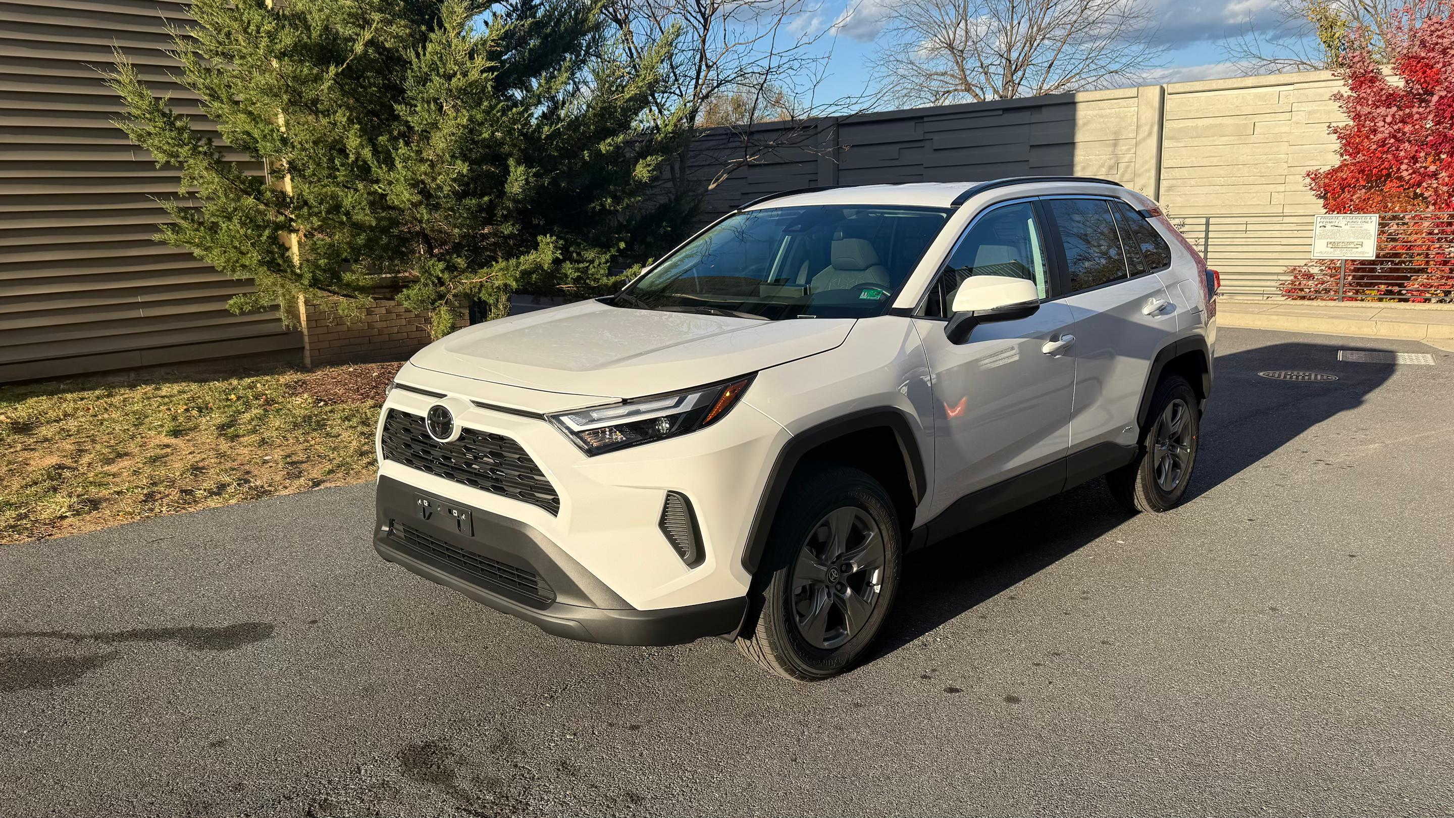 Toyota RAV4 Hybrid 2025 in 