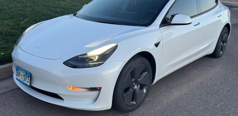 Tesla Model 3 2022