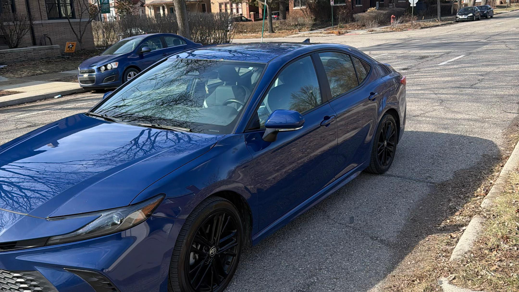 Toyota Camry Hybrid 2025 in Detroit, MI
