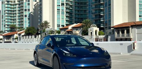 Tesla Model 3 2022