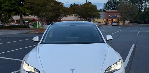 Tesla Model 3 2024