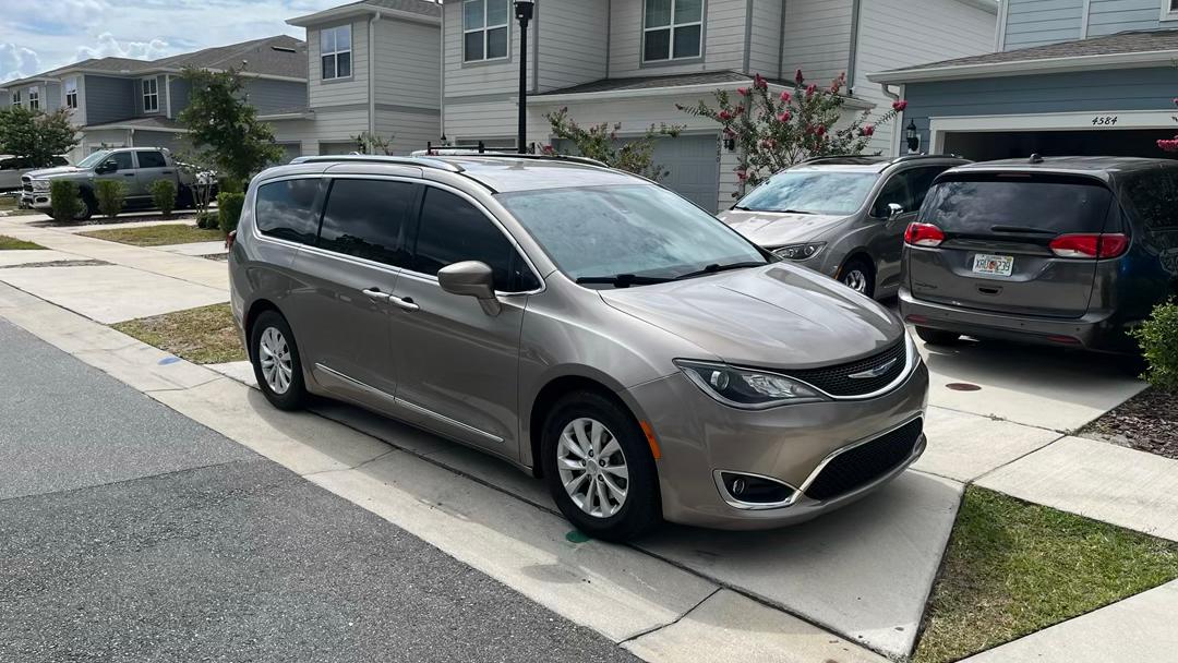 Chrysler Pacifica 2018 in Kissimmee, FL
