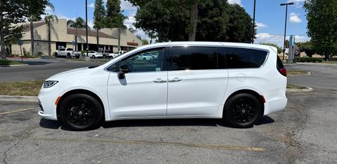 Chrysler Pacifica 2024