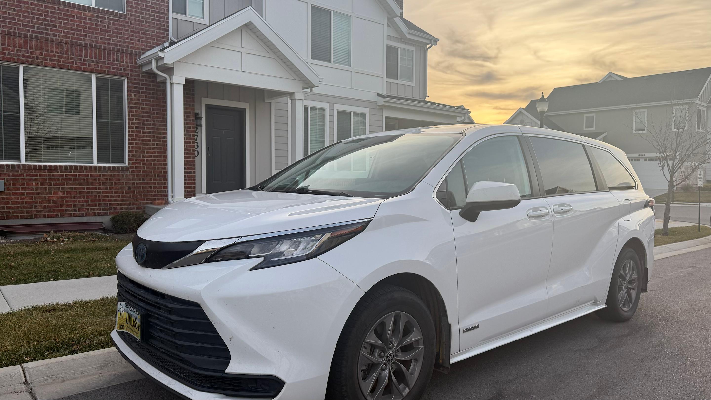 Toyota Sienna 2021 in West Yellowstone, MT