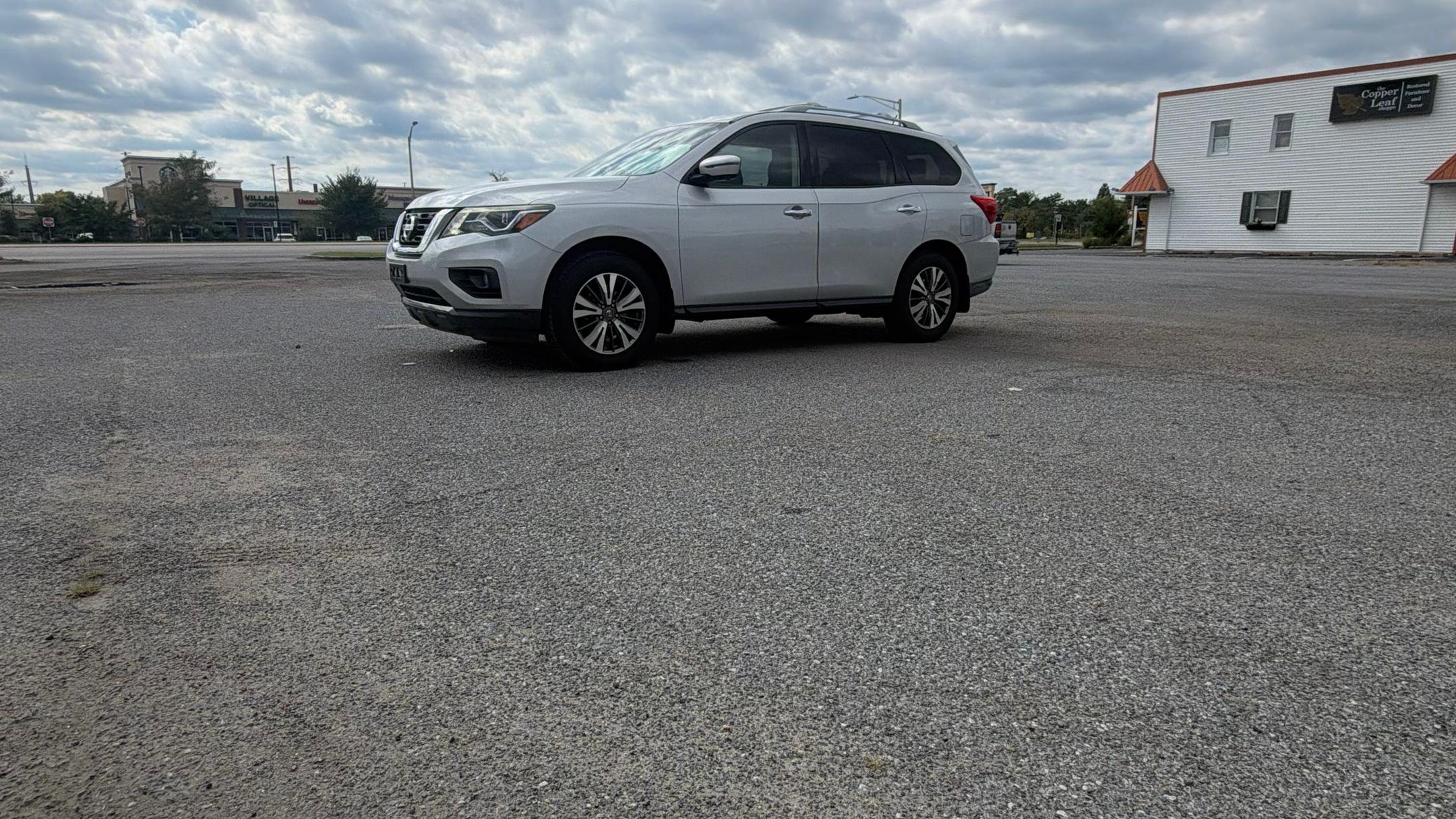 Nissan Pathfinder 2018 in Dover, DE