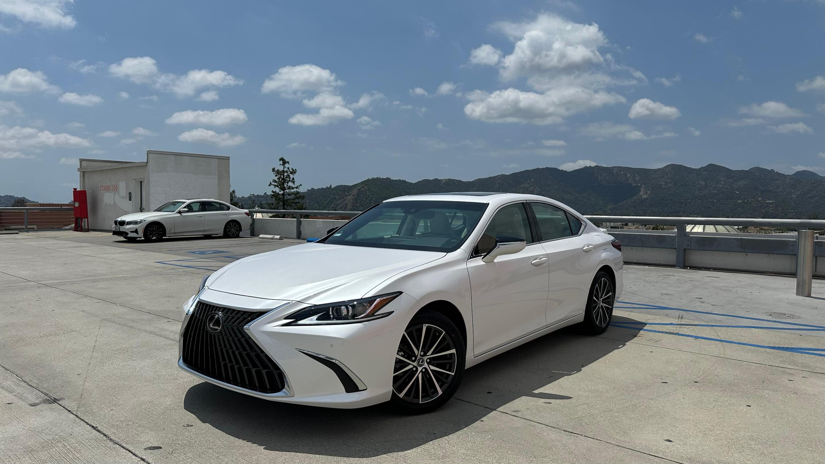 Lexus ES 2024 in 