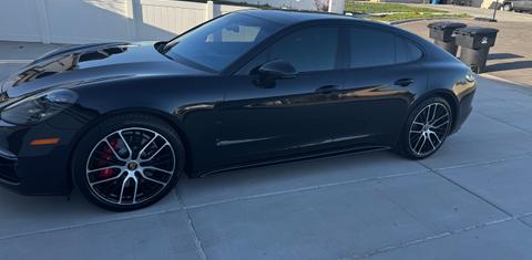 Porsche Panamera 2021
