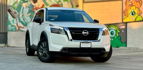 Nissan Pathfinder 2024