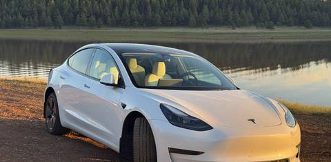 Tesla Model 3 2023