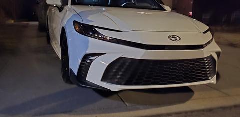 Toyota Camry Hybrid 2025