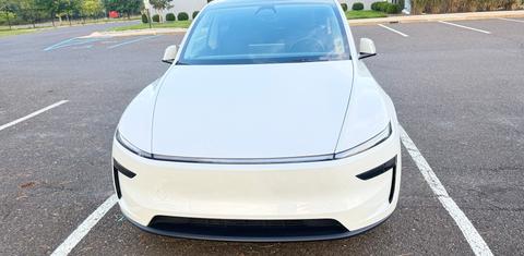 Tesla Model Y 2026