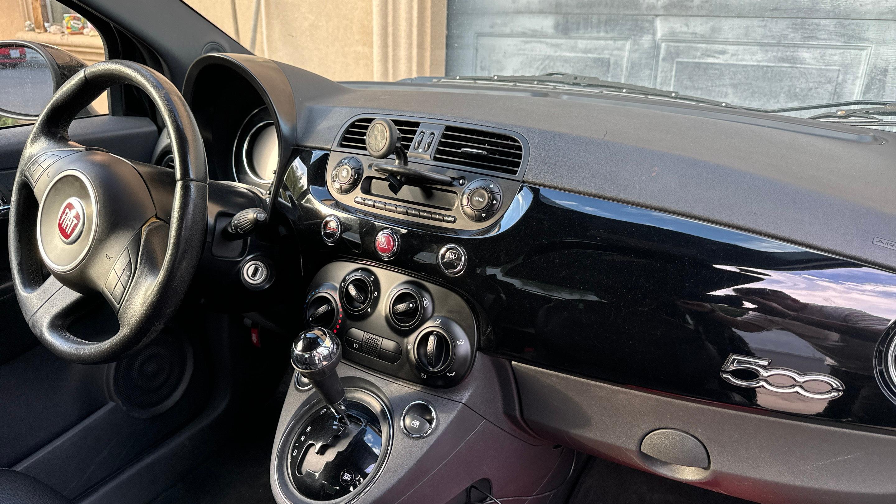 FIAT 500 2015 rental in Los Angeles, CA by NOVA MOTORZ LLC | Turo