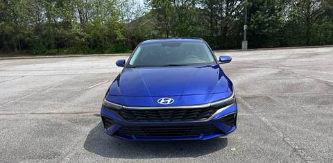 Hyundai Elantra 2024