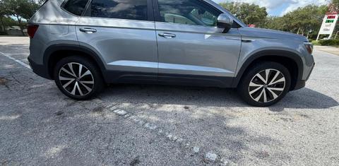 Volkswagen Taos 2024