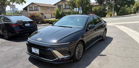 Hyundai Sonata Hybrid 2026