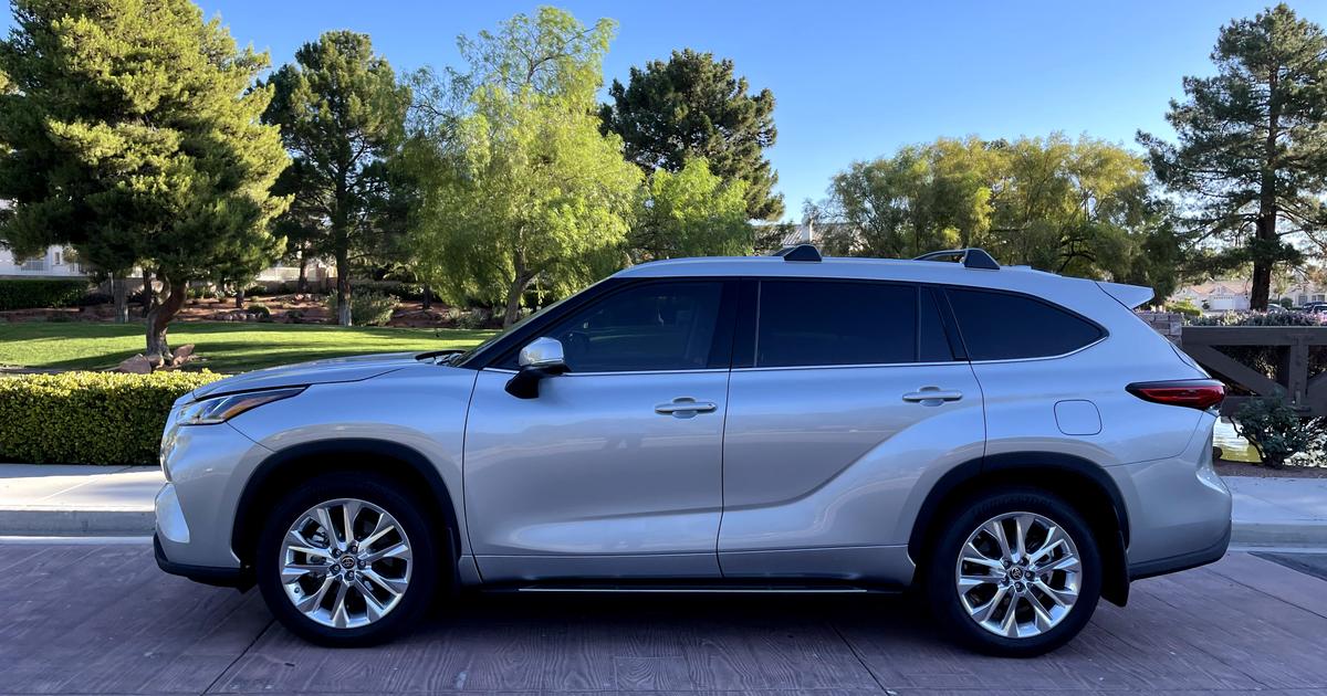 Toyota Highlander Hybrid 2022 rental in Las Vegas, NV by Sadegh D. | Turo