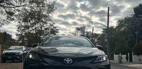 Toyota Camry 2021