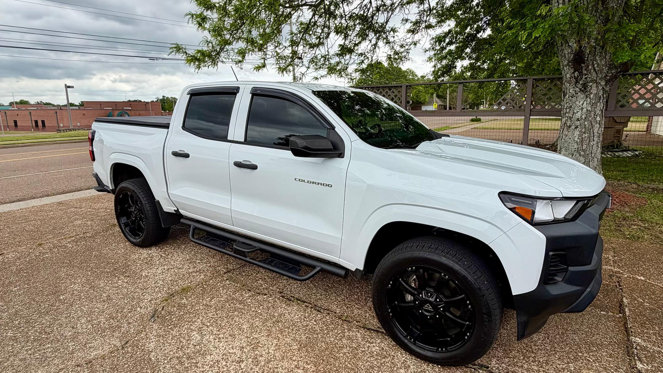 Chevrolet Colorado 2023 in Memphis, TN