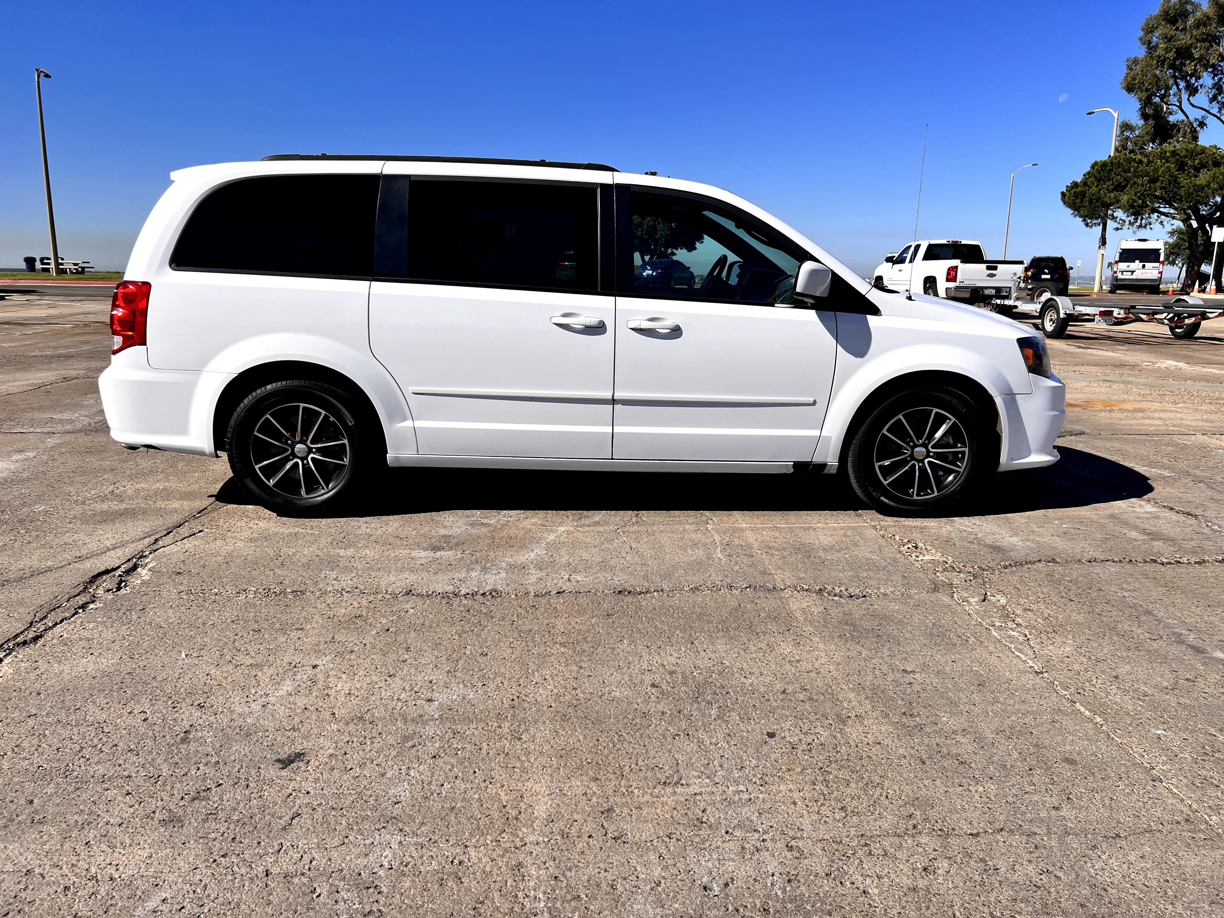 Dodge Grand Caravan 2017 in 