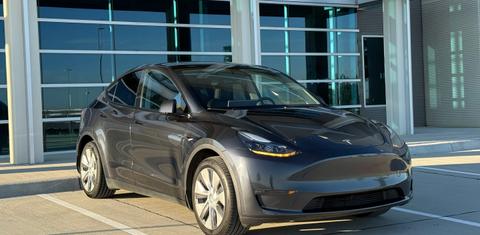 Tesla Model Y 2024