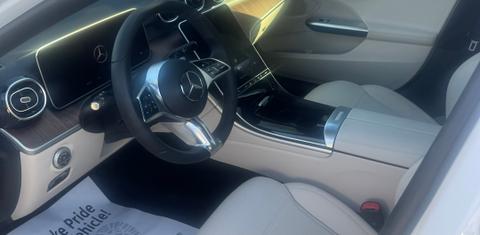 Mercedes-Benz C-Class 2024