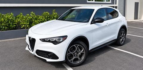 Alfa Romeo Stelvio 2025