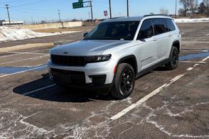 Jeep Grand Cherokee L car