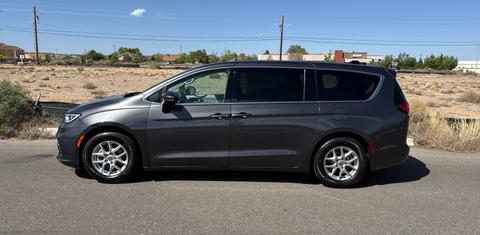 Chrysler Pacifica 2023