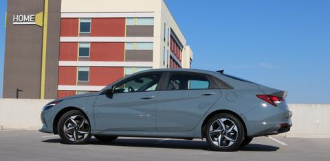 Hyundai Elantra 2023
