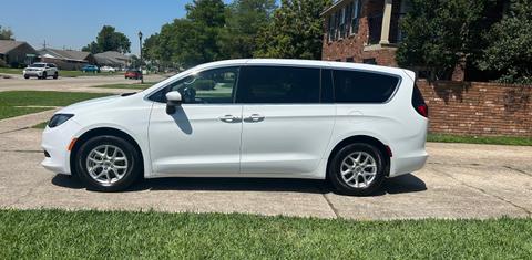 Chrysler Pacifica 2023