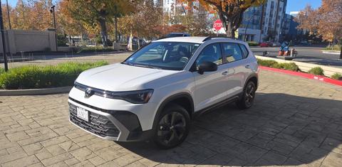 Volkswagen Taos 2025