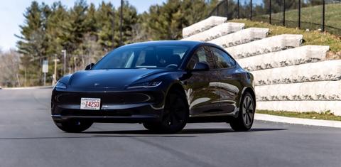 Tesla Model 3 2024