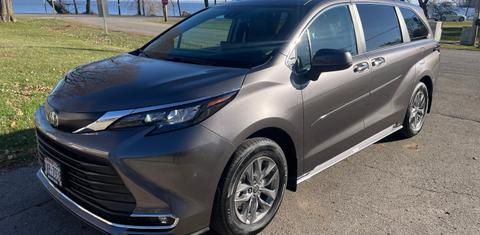 Toyota Sienna 2024
