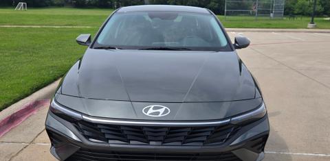 Hyundai Elantra 2025