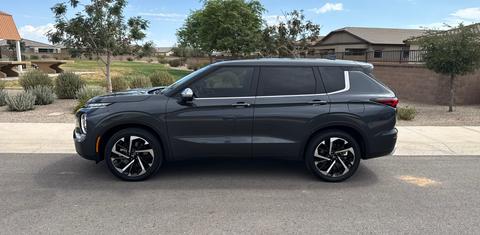 Mitsubishi Outlander Plug-In Hybrid 2025