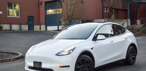 Tesla Model Y 2024