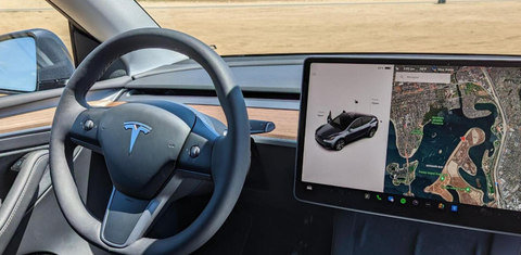Tesla Model Y 2024