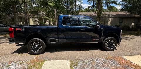 Ford Super Duty F-350 2025