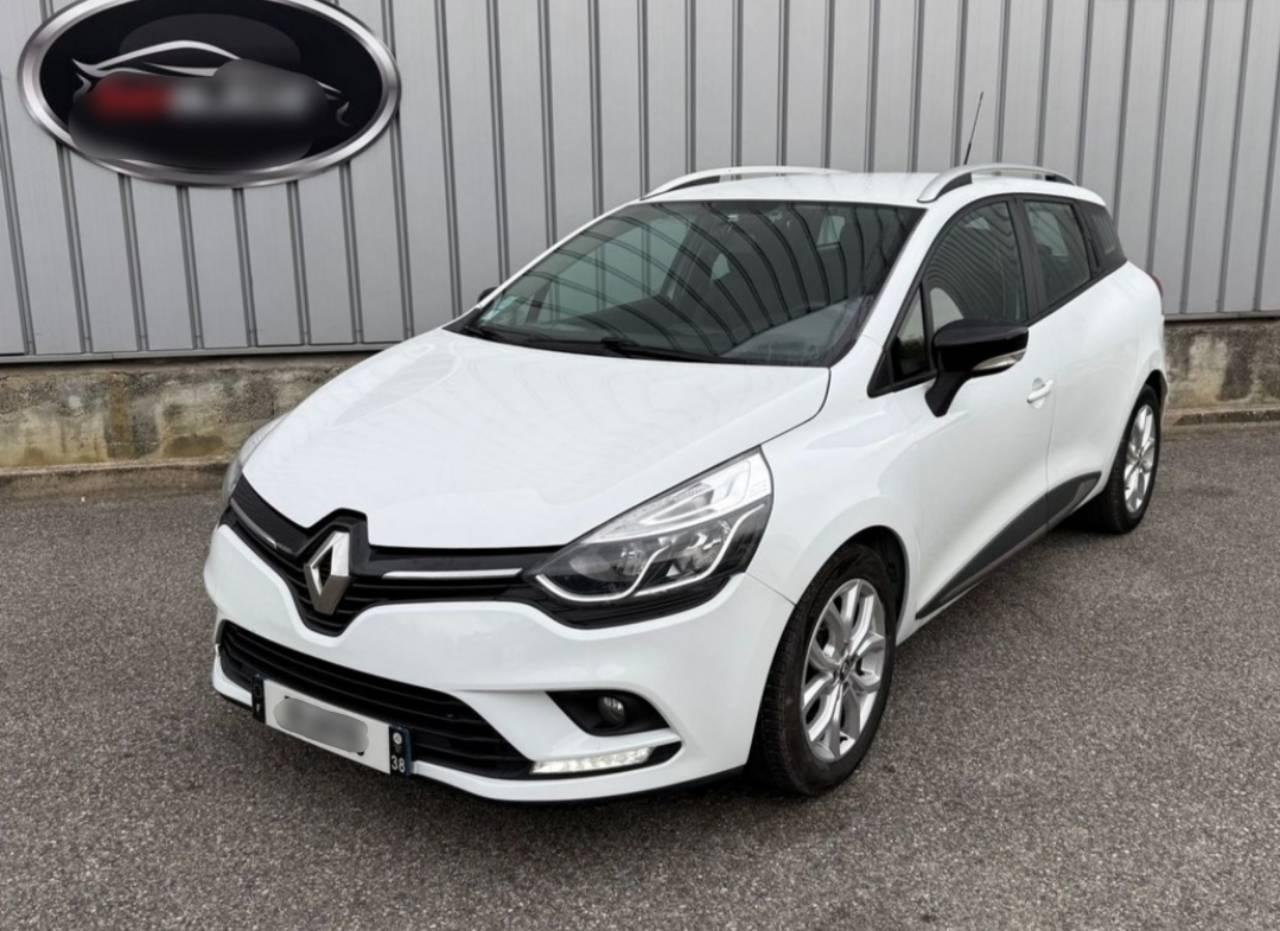 Renault CLIO IV 2019 à Grenoble