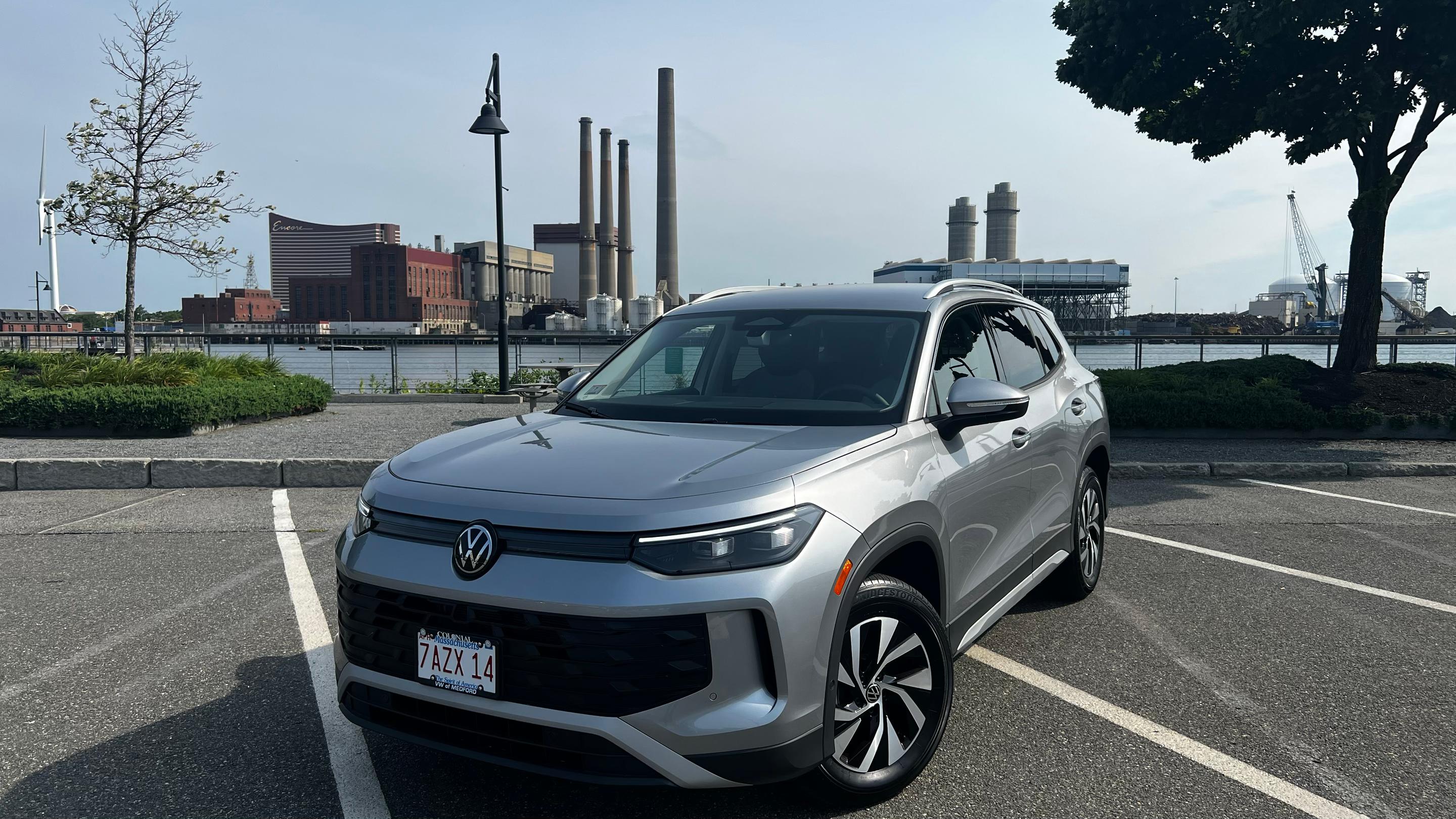 Volkswagen Tiguan 2026 in Everett, MA