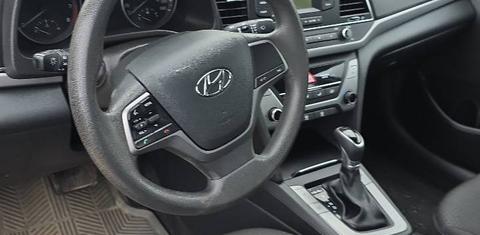 Hyundai Elantra 2017