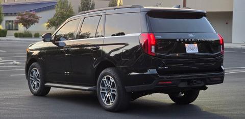 Ford Expedition 2025