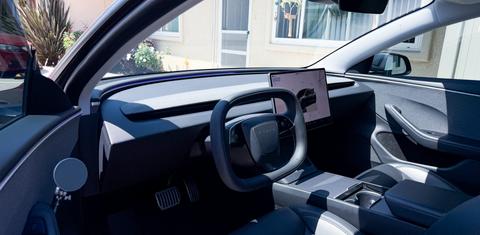 Tesla Model 3 2024